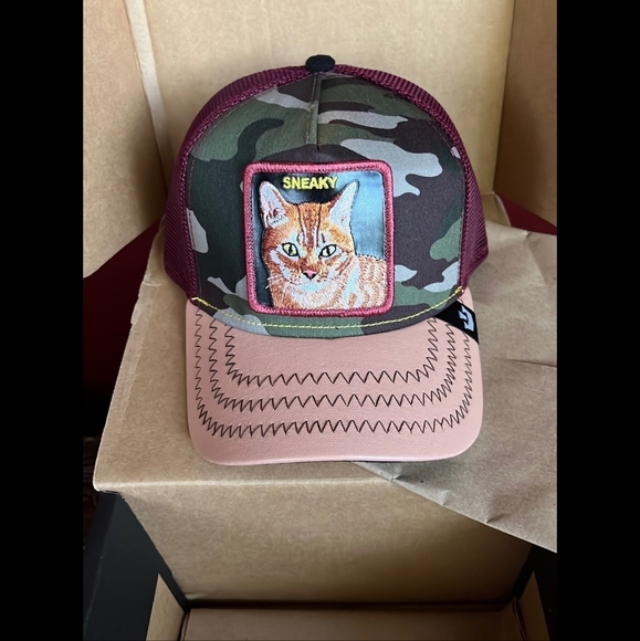 SOLD!! Goorin Bros The Farm Trucker Pss Pss Pss Sneaky Kitty Hat - Picture 1 of 6